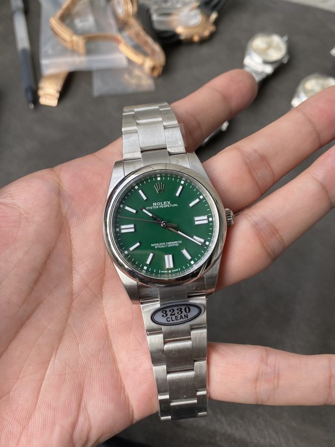 Clean Factory Rolex Oyster Perpetual 124300 CP OP 41mm Green Dial 904L Steel VR3230 Movement 01