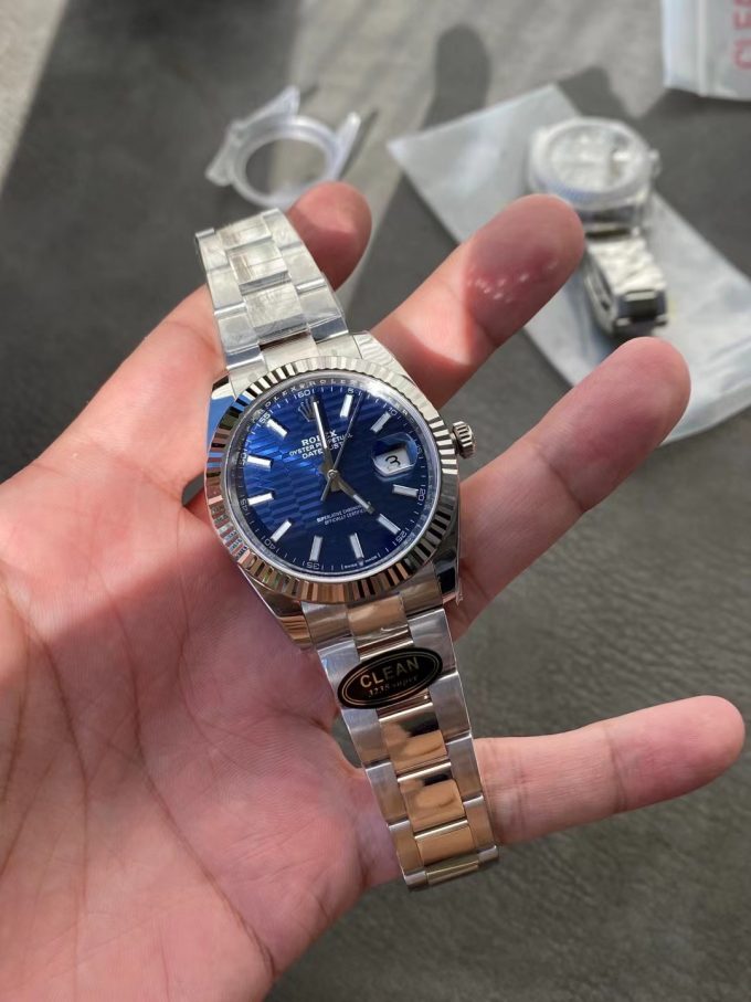 Clean Factory Rolex DateJust 41 126334 0031 Bright Blue Fluted Motif Dial on Oyster Bracelet Superclone 3235 Movement 01