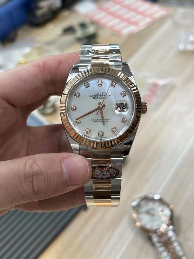 Clean Factory Watches Rolex DateJust 41 m126331 0013 Rose Gold Mother of Pear Dial Oyster Bracelet 3235 Movement 01