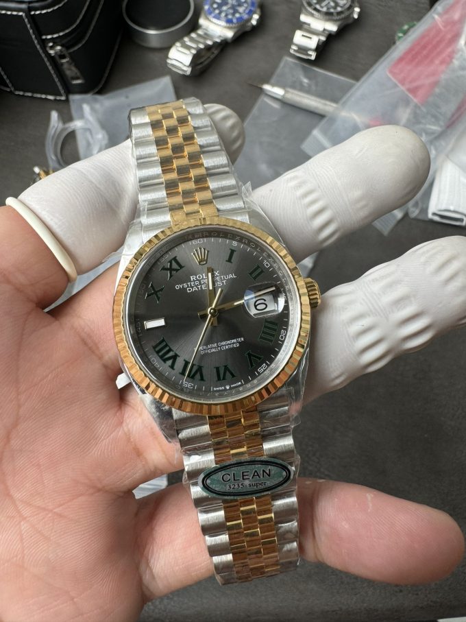 Clean Factory Rolex Datejust Wimbledon 36mm 126233 Grey Dial with Roma Markers Two Tone Yellow Gold Oystersteel Bracelet 02